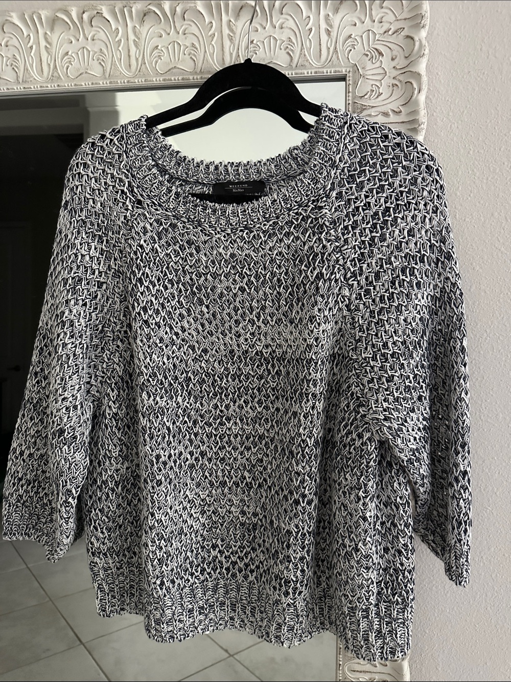 MaxMara Weekend Navy and White Marled 3/4 Sleeve Sweater